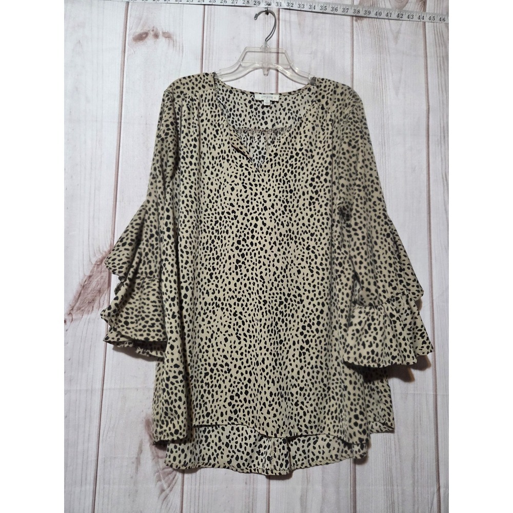 Umgee Women 1X Leopard Print Ruffle Bell Sleeve V-Neck Tunic Top Tan Black Boho